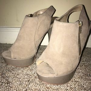 Suede nude open toed heels